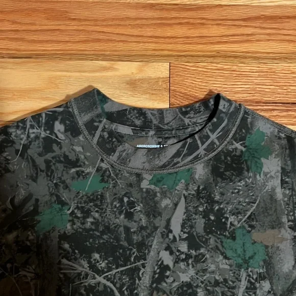 A&F Premium Heavyweight Cropped Tee - Picture 3 of 8